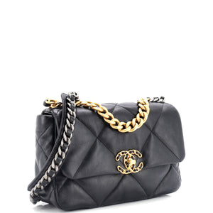 19 Flap Bag Quilted Leather Medium