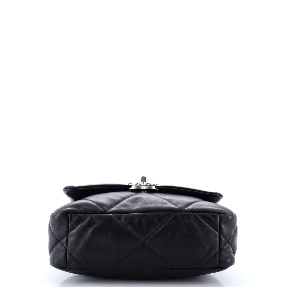 19 Flap Bag Quilted Leather Medium