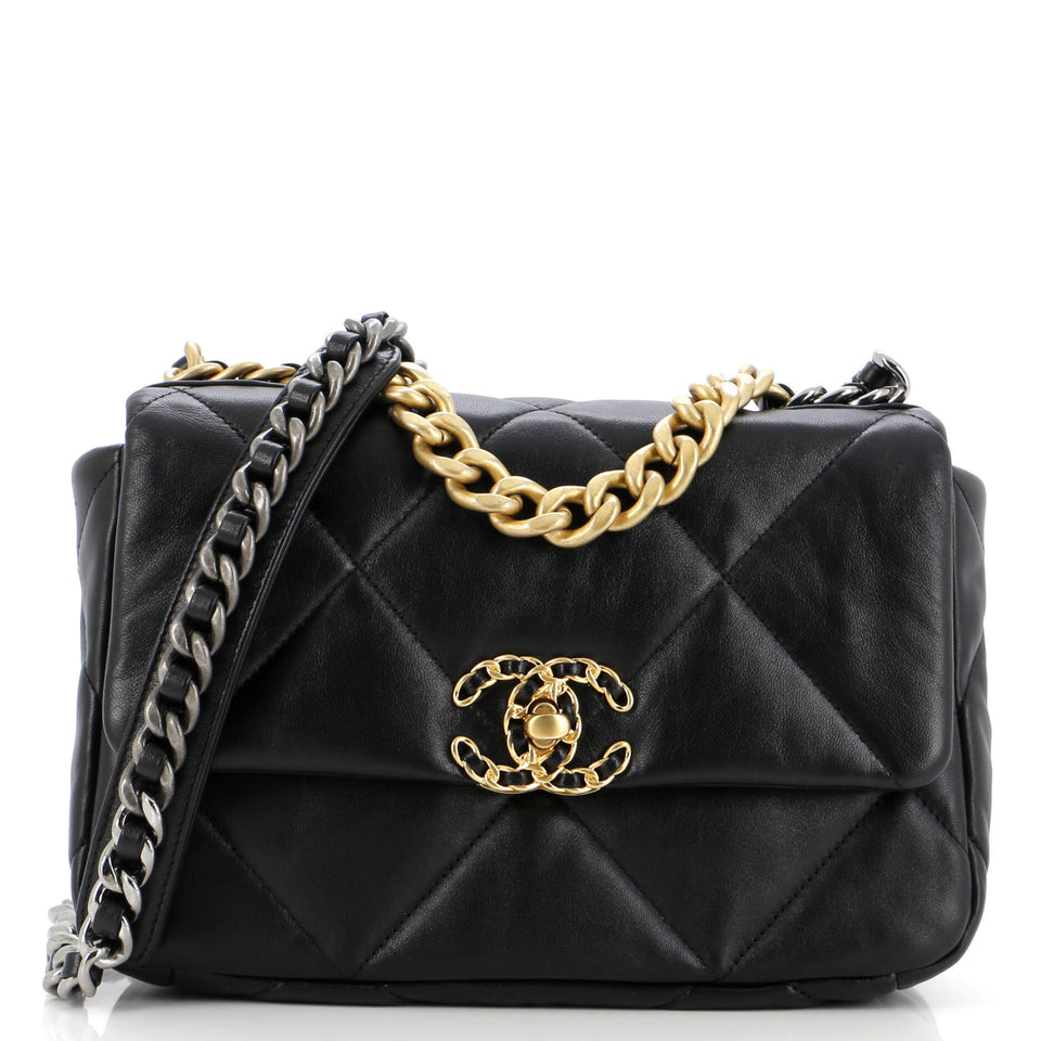 19 Flap Bag Quilted Leather Medium