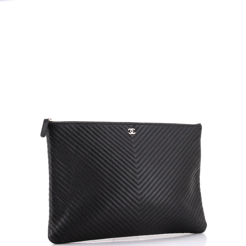 O Case Clutch Chevron Caviar Large
