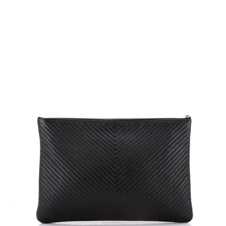 O Case Clutch Chevron Caviar Large