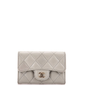 Classic Flap Card Case Quilted Lambskin
