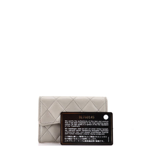Classic Flap Card Case Quilted Lambskin