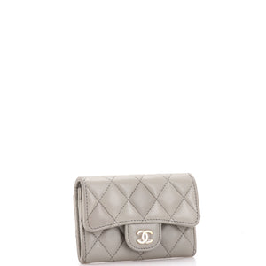 Classic Flap Card Case Quilted Lambskin