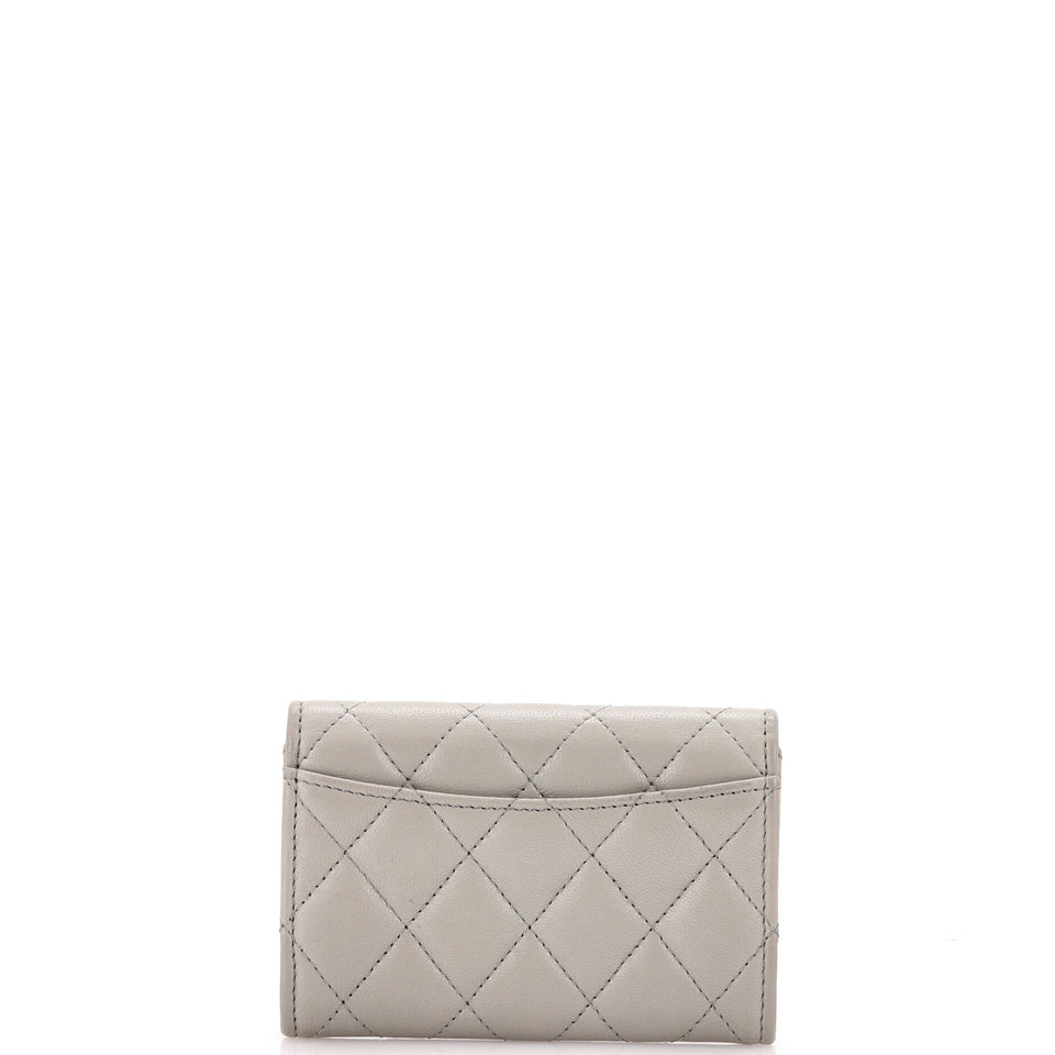 Classic Flap Card Case Quilted Lambskin