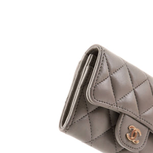 Classic Flap Card Case Quilted Lambskin