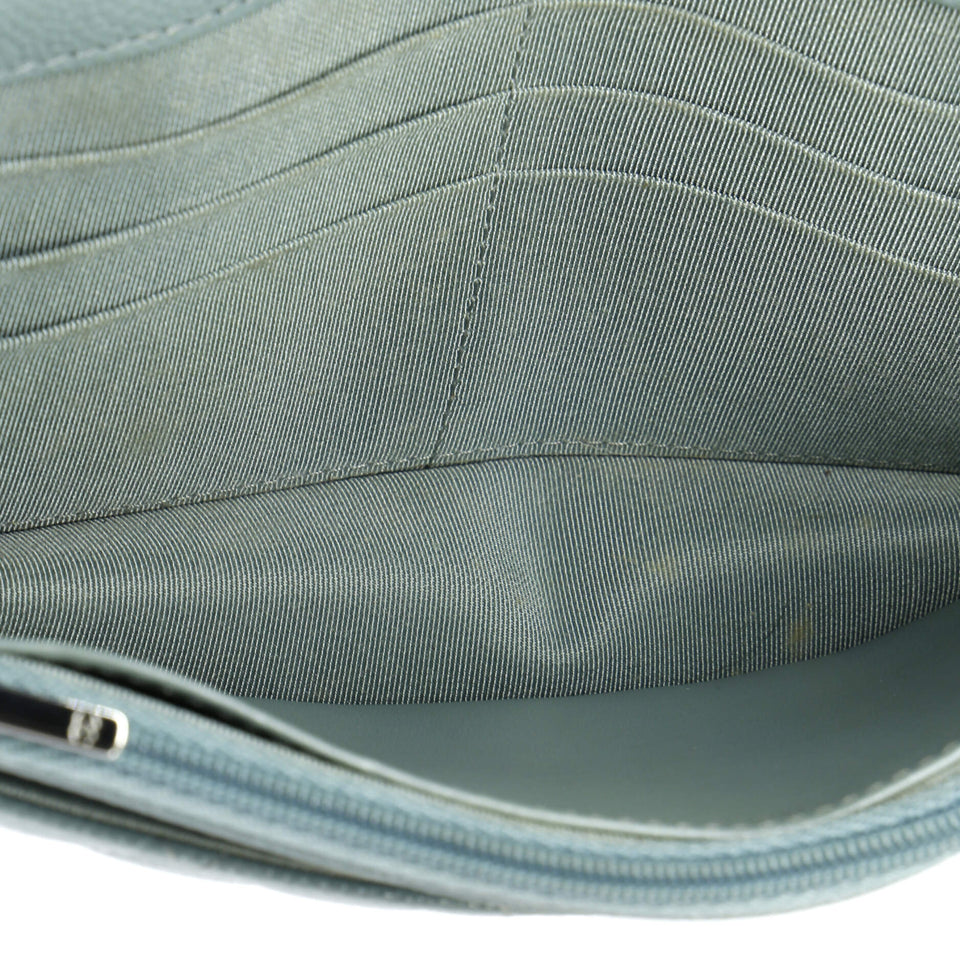 Wallet on Chain Quilted Caviar
