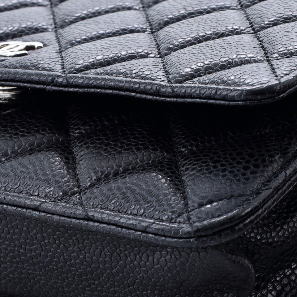 Wallet on Chain Quilted Caviar