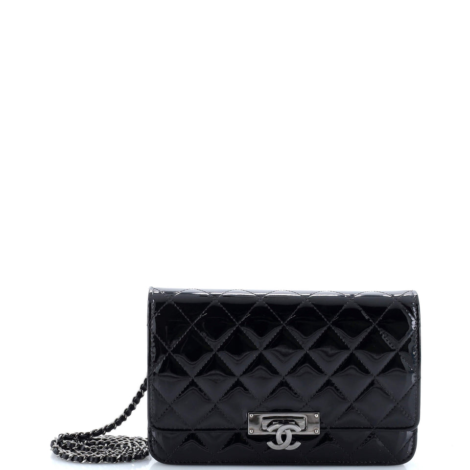 Golden Class Wallet on Chain Quilted Patent East West