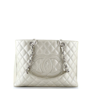 Grand Shopping Tote Quilted Caviar