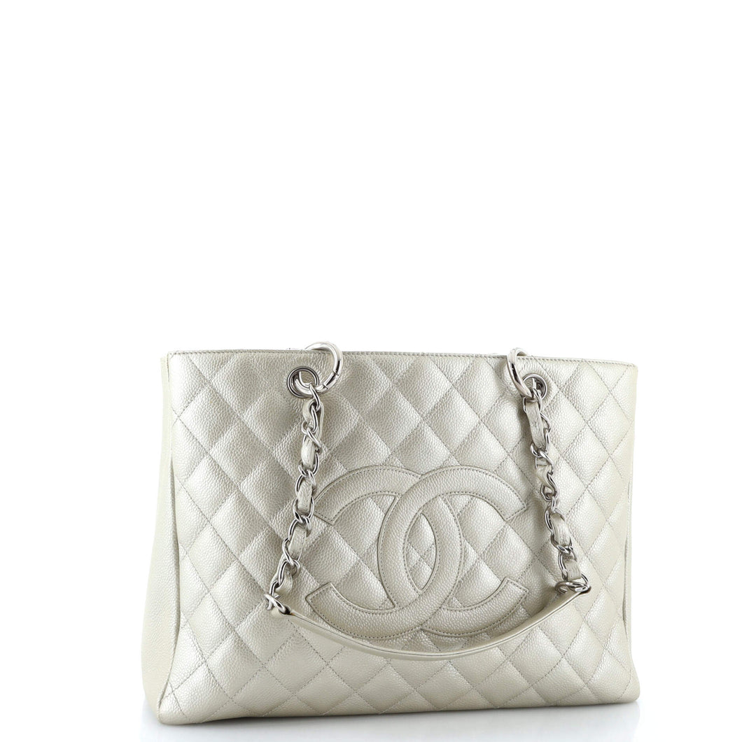 Grand Shopping Tote Quilted Caviar