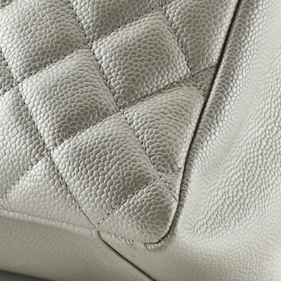 Grand Shopping Tote Quilted Caviar