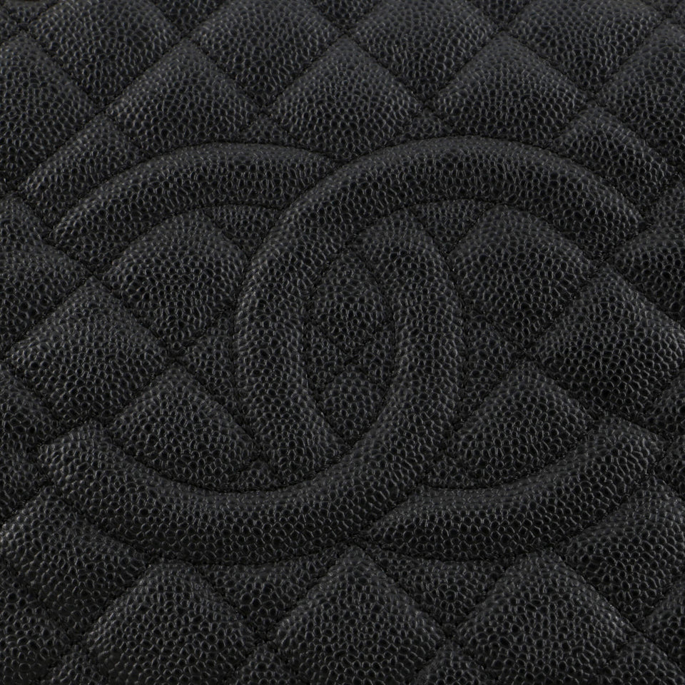 Grand Shopping Tote Quilted Caviar XL