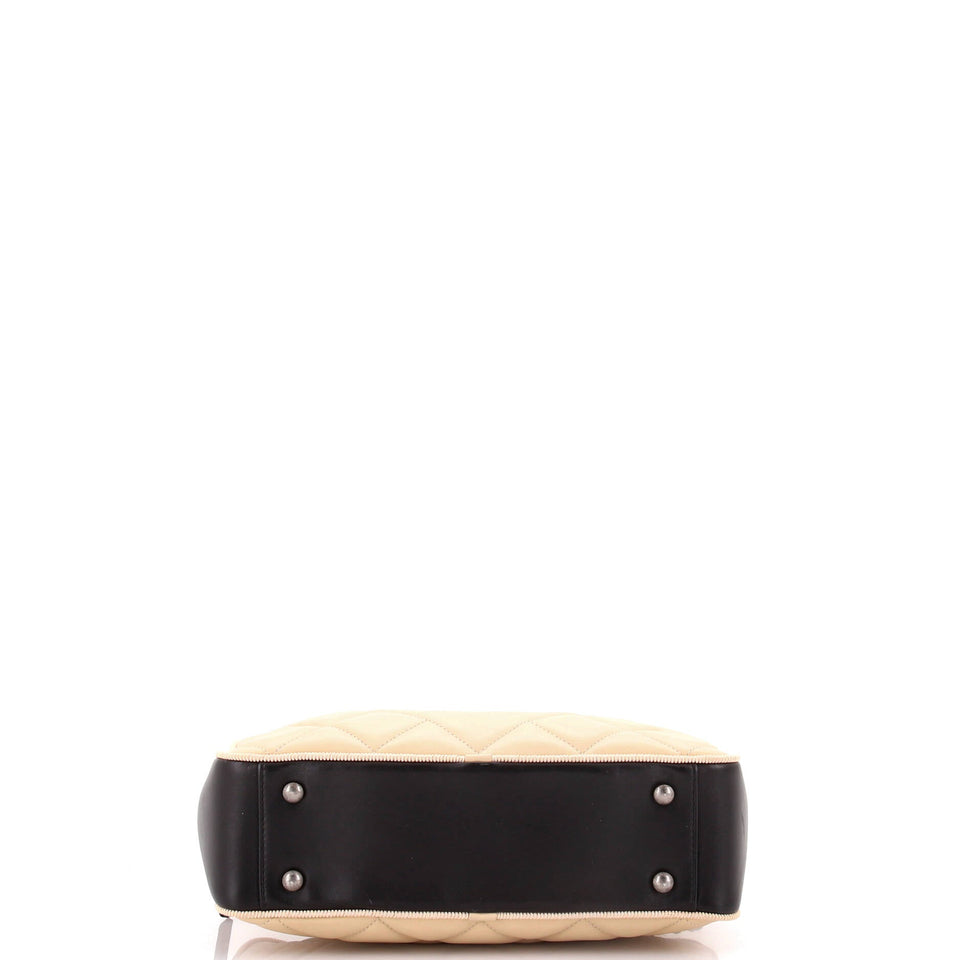 Diamond CC Camera Case Bag Quilted Lambskin Medium