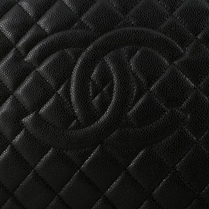 Grand Shopping Tote Quilted Caviar XL