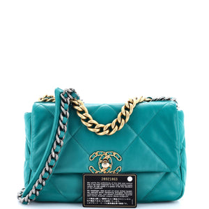 19 Flap Bag Quilted Leather Medium