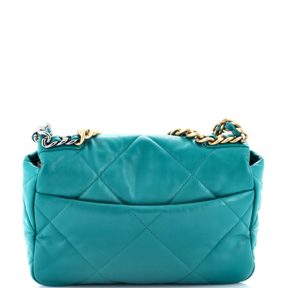 19 Flap Bag Quilted Leather Medium