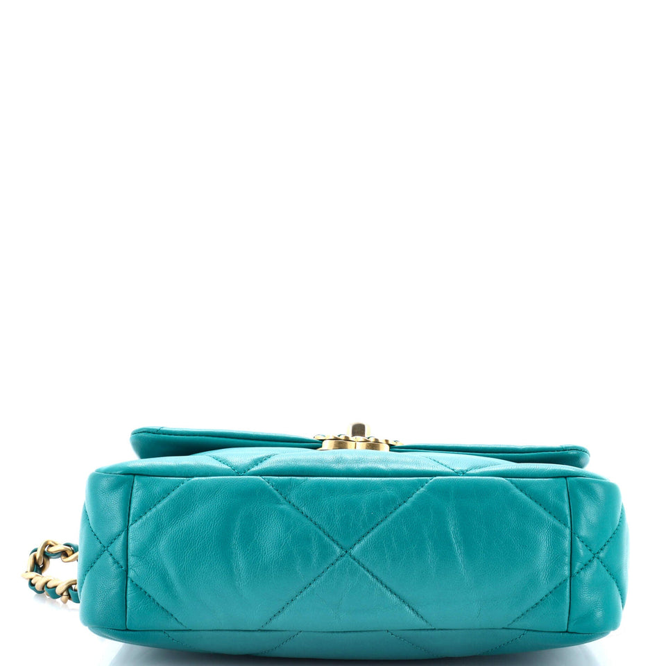 19 Flap Bag Quilted Leather Medium