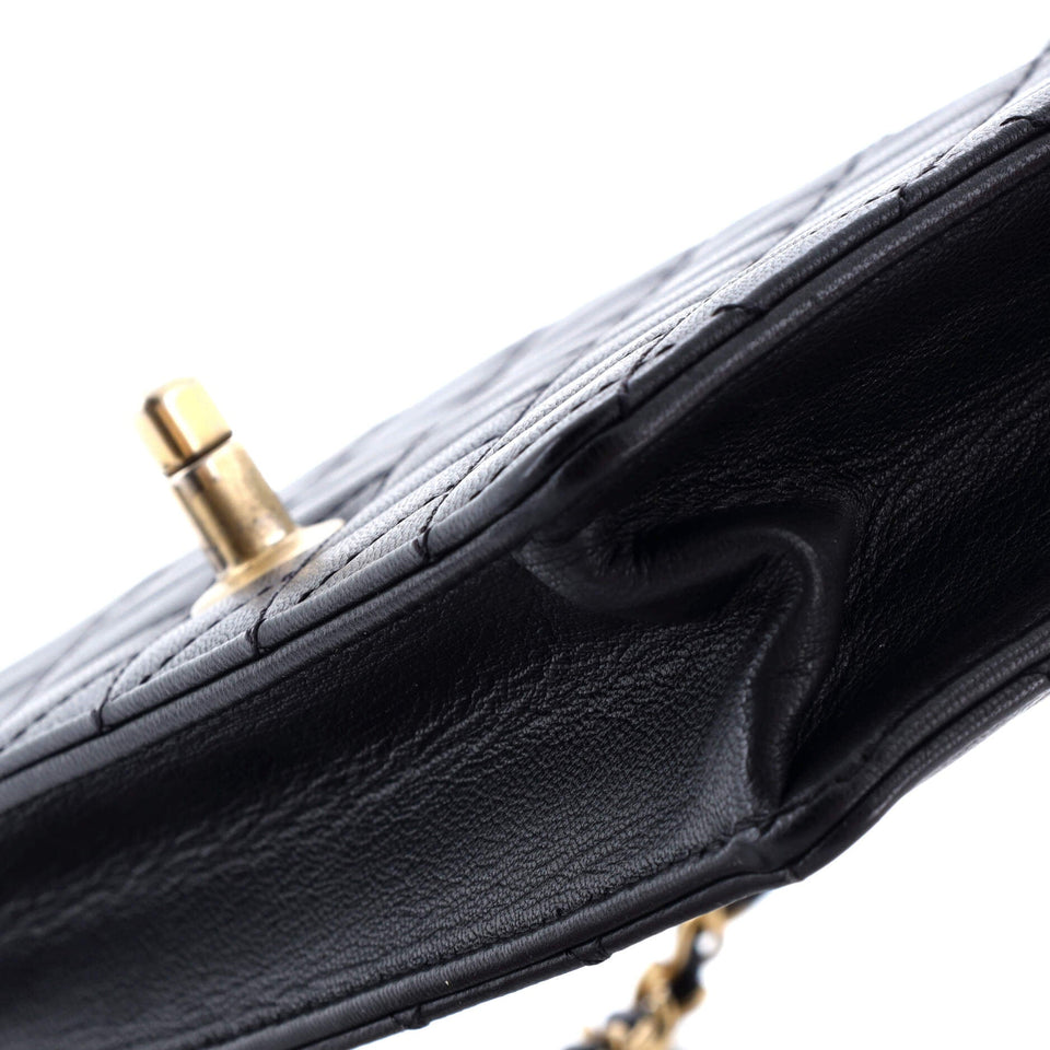 Chic Pearls Flap Bag Quilted Lambskin Small