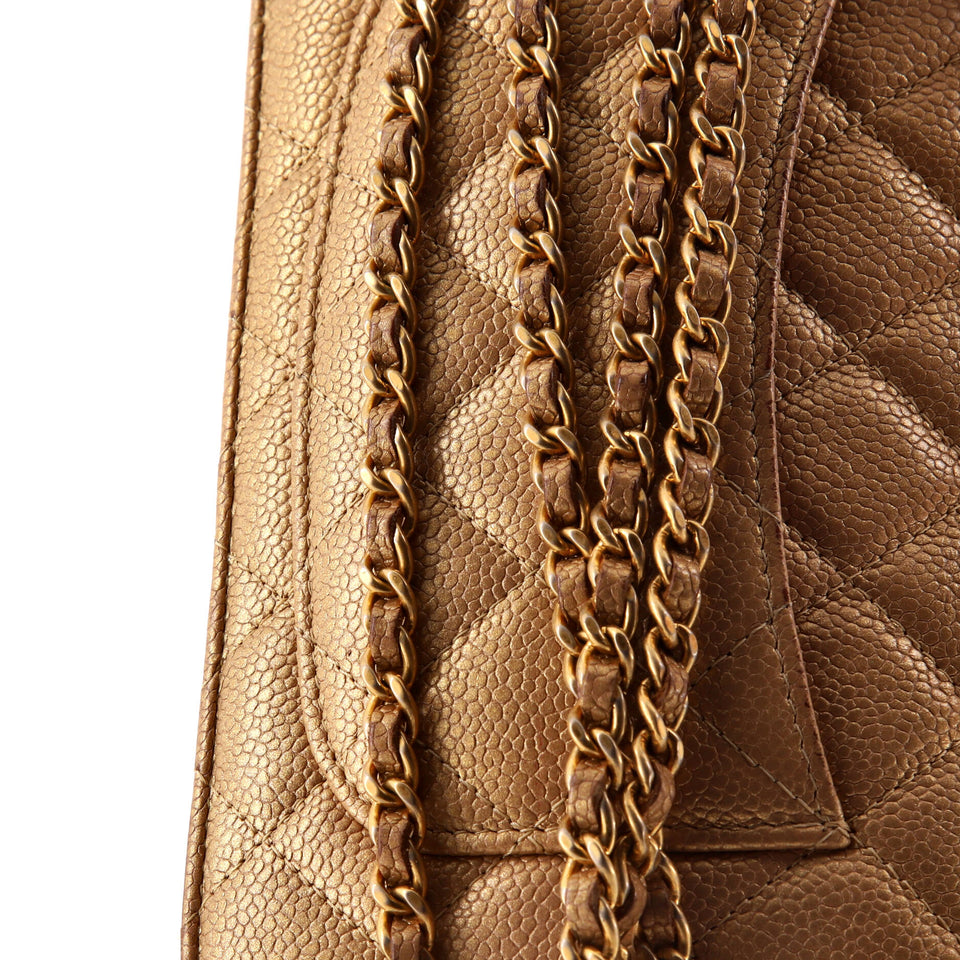 Wallet on Chain Quilted Caviar