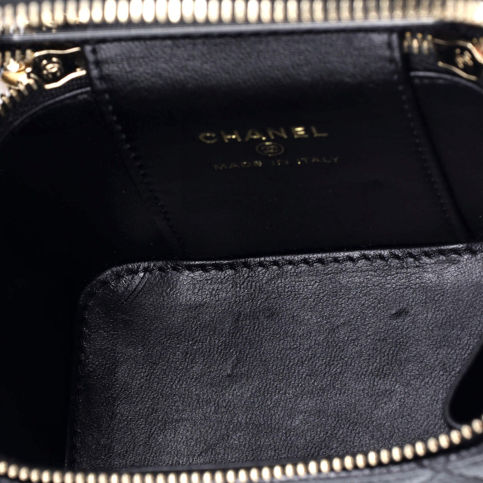 Sweet Heart Vanity Case with Chain Quilted Caviar Mini