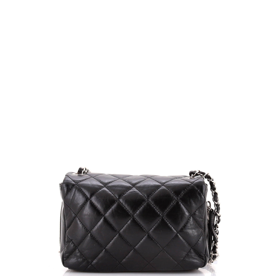 Express Zip Around CC Flap Bag Quilted Calfskin Small