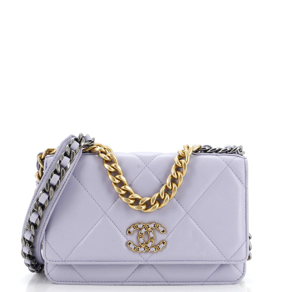 19 Wallet on Chain Quilted Lambskin