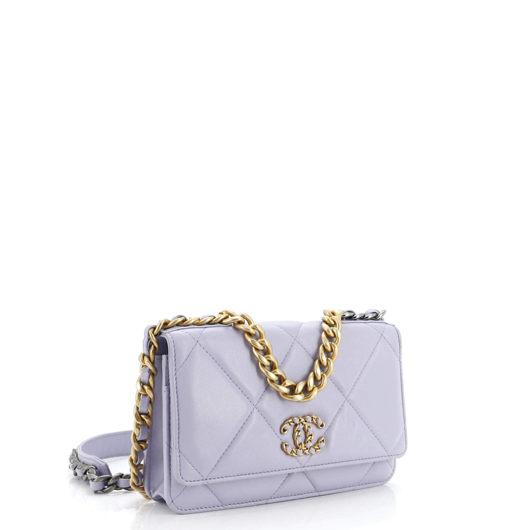 19 Wallet on Chain Quilted Lambskin