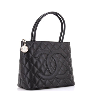 Medallion Tote Quilted Caviar