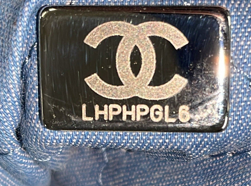 22 Chain Hobo Denim with Sequins Medium