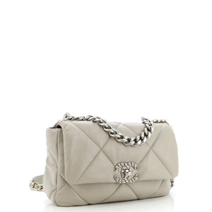 19 Flap Bag Quilted Leather Medium