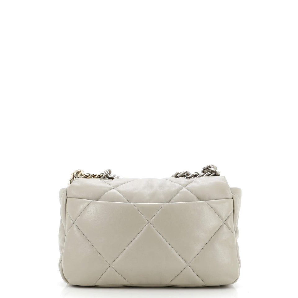 19 Flap Bag Quilted Leather Medium