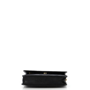 Wallet on Chain Quilted Caviar
