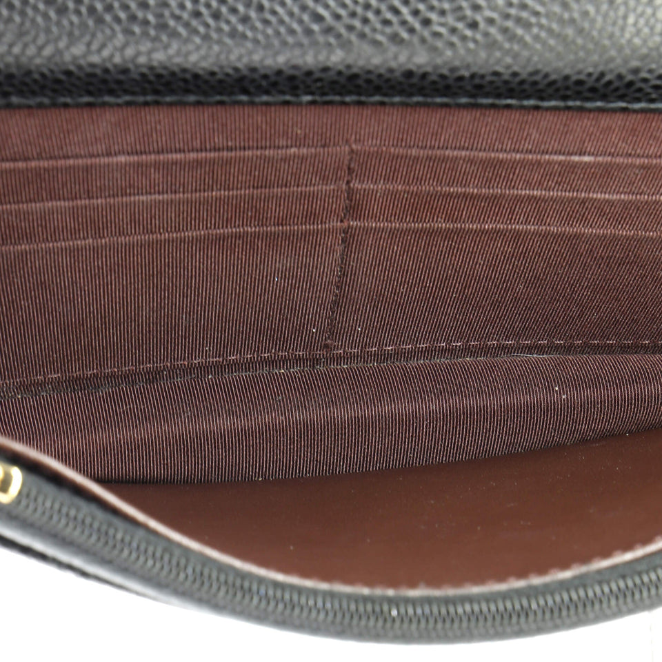 Wallet on Chain Quilted Caviar