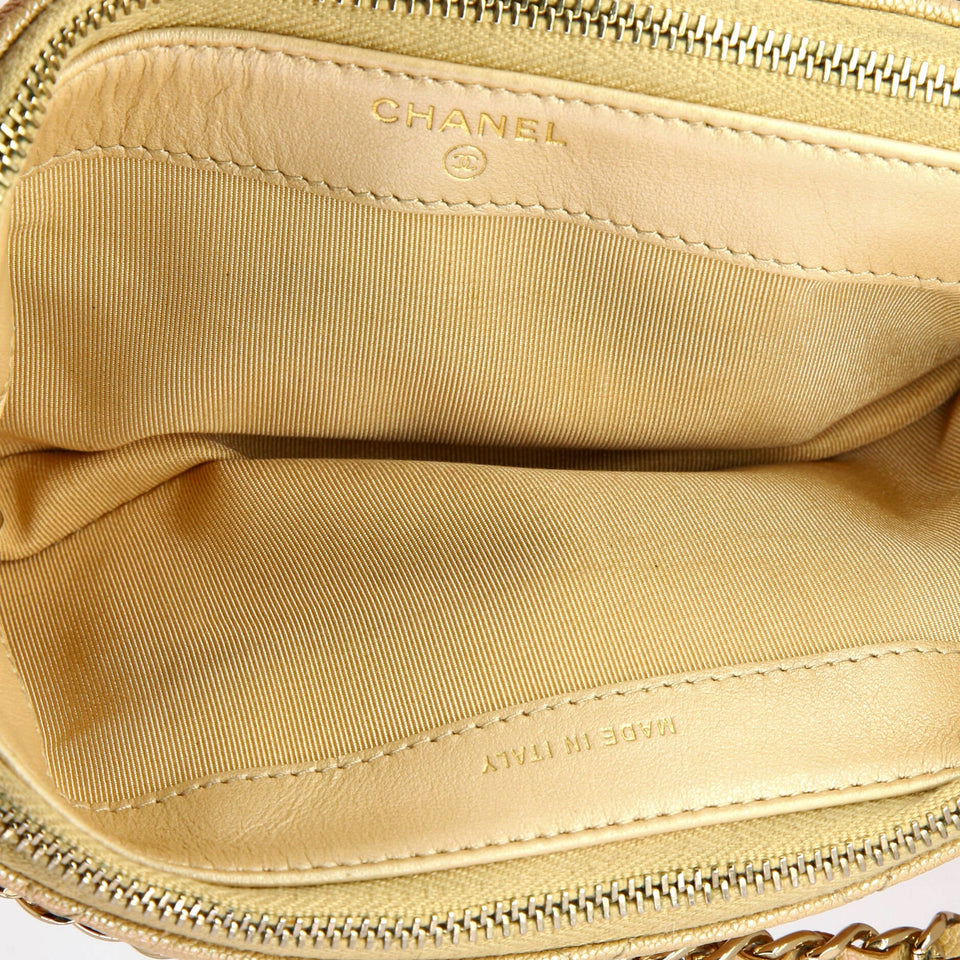 Double Zip Clutch with Chain Quilted Iridescent Caviar