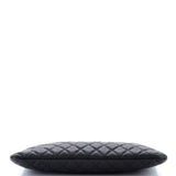 O Case Clutch Quilted Caviar Large