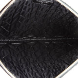 O Case Clutch Chevron Caviar Medium