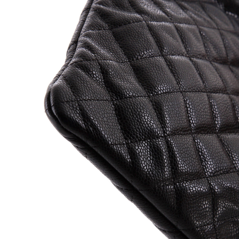 O Case Clutch Quilted Caviar Large