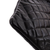 O Case Clutch Quilted Caviar Large