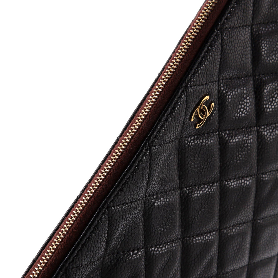 O Case Clutch Quilted Caviar Large