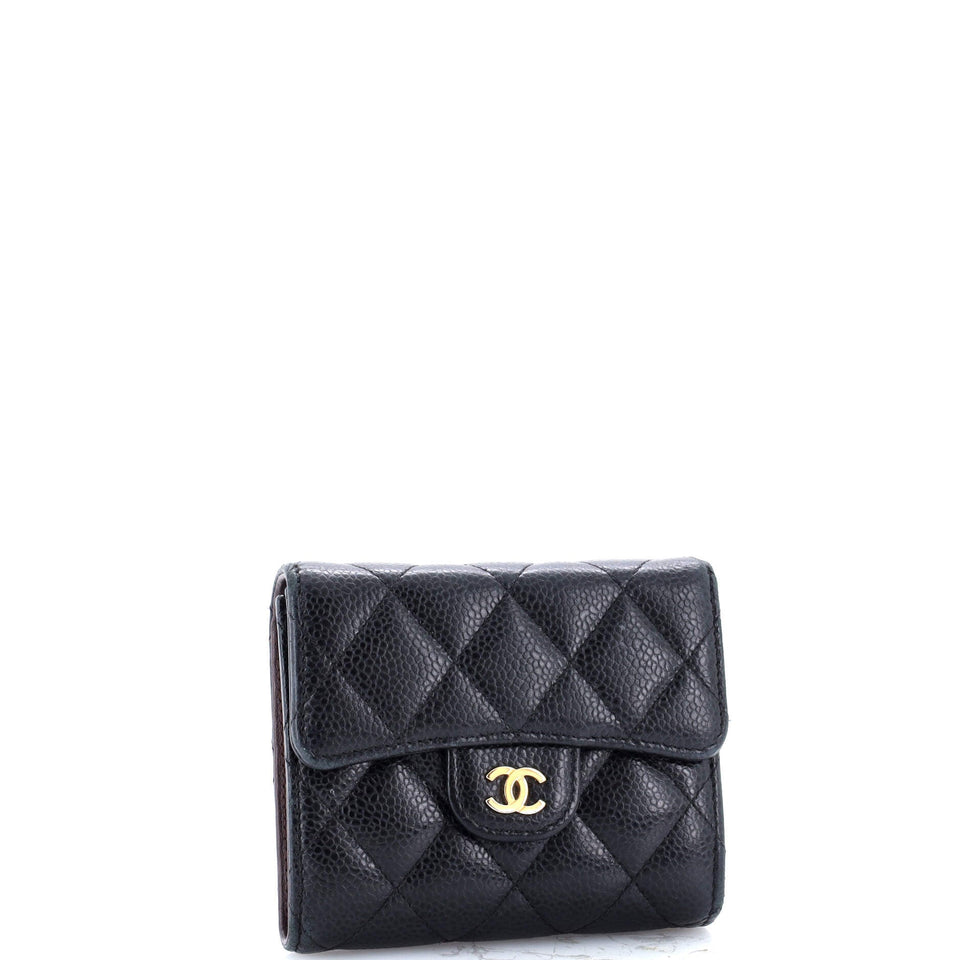 CC Compact Classic Flap Wallet Quilted Caviar