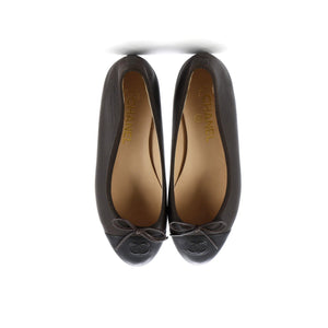 Women's CC Cap Toe Bow Ballerina Flats Leather