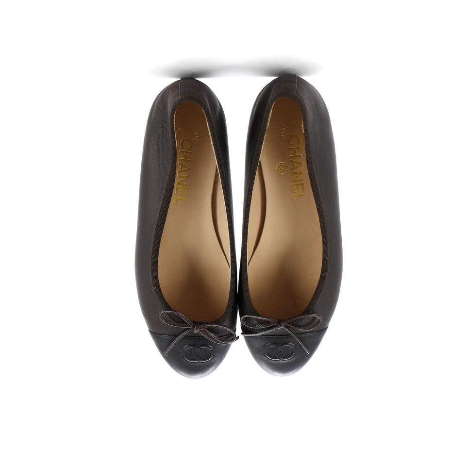 Women's CC Cap Toe Bow Ballerina Flats Leather