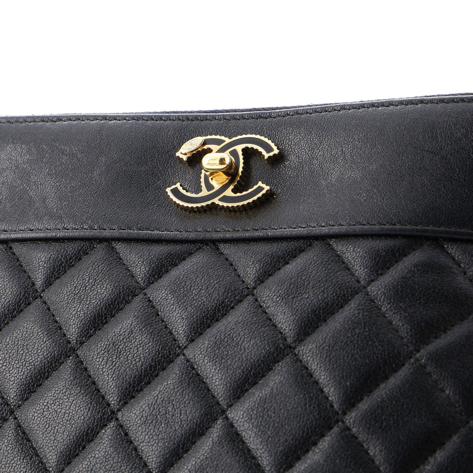 Mademoiselle Vintage O Case Clutch Quilted Sheepskin Medium