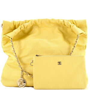 22 Chain Hobo Quilted Caviar Medium