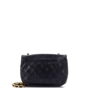 Vintage Round Flap Bag Quilted Lambskin Small