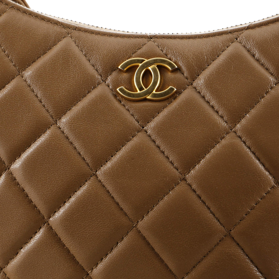 CC Chain Around Hobo Quilted Lambskin