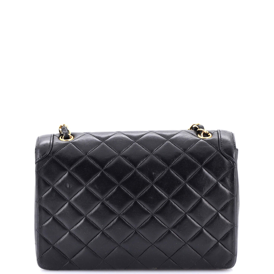 Vintage CC Chain Curve Flap Bag Quilted Lambskin Medium