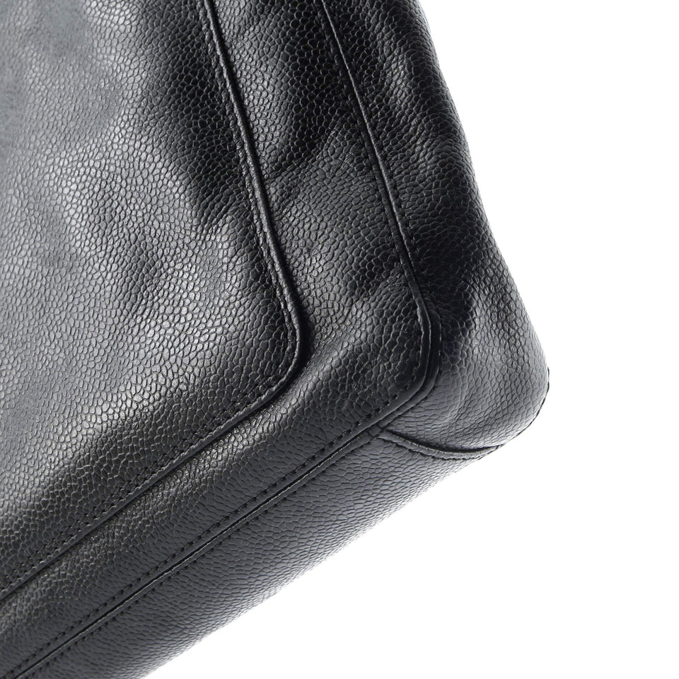 Vintage Logo Zip Shoulder Bag Caviar Large