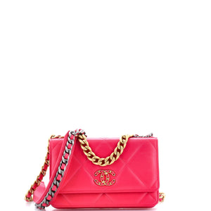 19 Wallet on Chain Quilted Lambskin